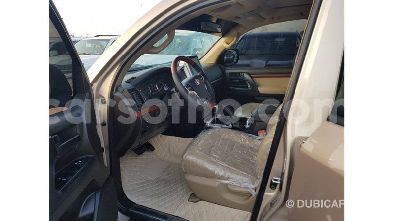 Big with watermark toyota land cruiser maseru import dubai 17233