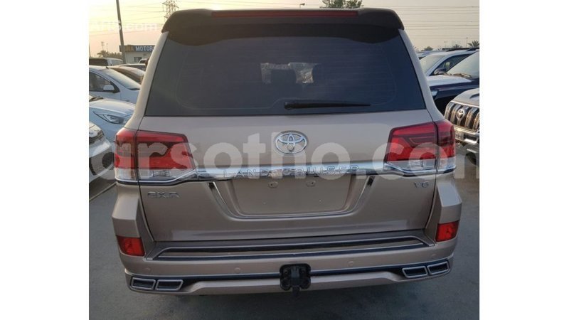 Big with watermark toyota land cruiser maseru import dubai 17233