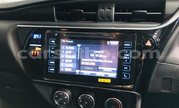 Sayi Na hannu Toyota Corolla Verso White Mota in Maseru a Maseru Sayi Na hannu Toyota Corolla Verso White Mota in Maseru a Maseru