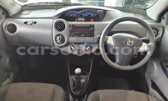 Sayi Na hannu Toyota Etios Red Mota in Maseru a Maseru Sayi Na hannu Toyota Etios Red Mota in Maseru a Maseru
