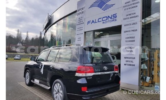 Acheter Import Voiture Toyota Land Cruiser Noir à Import - Dubai, Maseru Acheter Import Voiture Toyota Land Cruiser Noir à Import - Dubai, Maseru