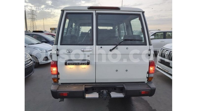 Big with watermark toyota land cruiser maseru import dubai 17249