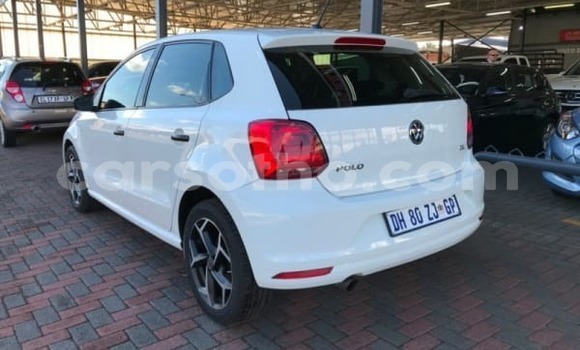 Acheter Occasion Voiture Volkswagen Polo Blanc à Maputsoa, Leribe Acheter Occasion Voiture Volkswagen Polo Blanc à Maputsoa, Leribe