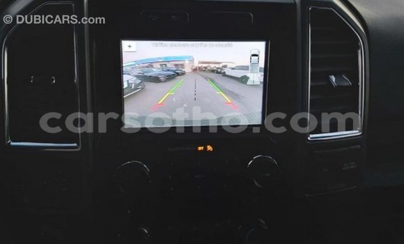 Sayi Imported Ford V8 Black Mota in Import - Dubai a Maseru Sayi Imported Ford V8 Black Mota in Import - Dubai a Maseru