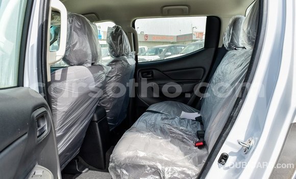 اشتري Imported Mitsubishi L200 White سيارة في Import - Dubai في Maseru اشتري Imported Mitsubishi L200 White سيارة في Import - Dubai في Maseru