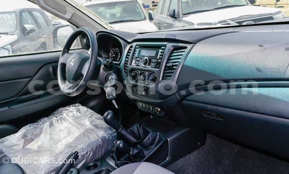 اشتري Imported Mitsubishi L200 White سيارة في Import - Dubai في Maseru اشتري Imported Mitsubishi L200 White سيارة في Import - Dubai في Maseru