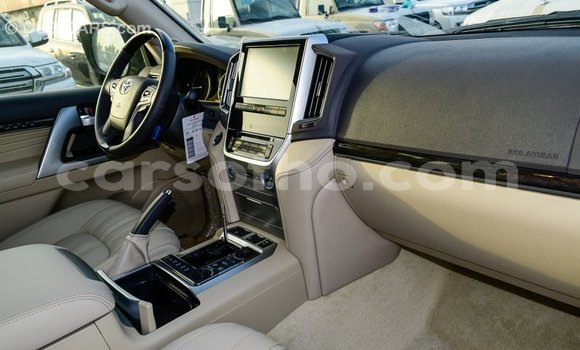 اشتري Imported Toyota Land Cruiser Black سيارة في Import - Dubai في Maseru اشتري Imported Toyota Land Cruiser Black سيارة في Import - Dubai في Maseru