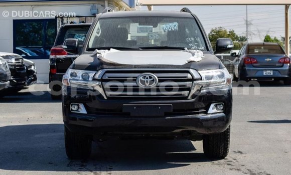 Sayi Imported Toyota Land Cruiser Black Mota in Import - Dubai a Maseru Sayi Imported Toyota Land Cruiser Black Mota in Import - Dubai a Maseru