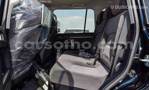 Sayi Imported Toyota Land Cruiser Black Mota in Import - Dubai a Maseru Sayi Imported Toyota Land Cruiser Black Mota in Import - Dubai a Maseru
