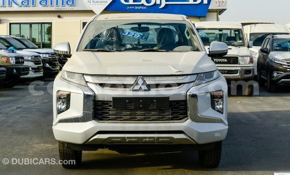 اشتري Imported Mitsubishi L200 White سيارة في Import - Dubai في Maseru اشتري Imported Mitsubishi L200 White سيارة في Import - Dubai في Maseru