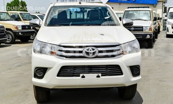 اشتري Imported Toyota Hilux White سيارة في Import - Dubai في Maseru اشتري Imported Toyota Hilux White سيارة في Import - Dubai في Maseru