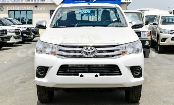 اشتري Imported Toyota Hilux White سيارة في Import - Dubai في Maseru اشتري Imported Toyota Hilux White سيارة في Import - Dubai في Maseru