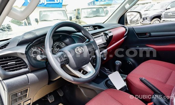 اشتري Imported Toyota Hilux White سيارة في Import - Dubai في Maseru اشتري Imported Toyota Hilux White سيارة في Import - Dubai في Maseru