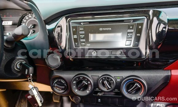 اشتري Imported Toyota Hilux White سيارة في Import - Dubai في Maseru اشتري Imported Toyota Hilux White سيارة في Import - Dubai في Maseru