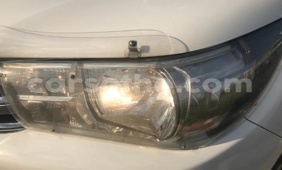 اشتري مستعمل Toyota Hilux White سيارة في Maseru في Maseru اشتري مستعمل Toyota Hilux White سيارة في Maseru في Maseru