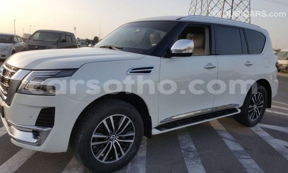 Acheter Import Voiture Nissan Patrol Blanc à Import - Dubai, Maseru Acheter Import Voiture Nissan Patrol Blanc à Import - Dubai, Maseru