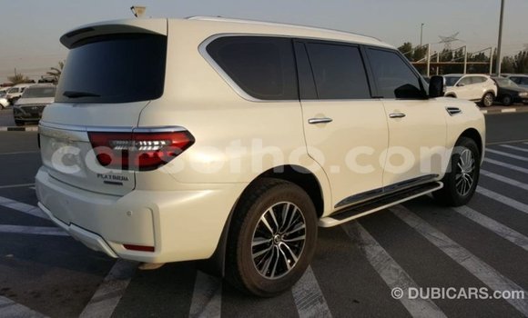 Acheter Import Voiture Nissan Patrol Blanc à Import - Dubai, Maseru Acheter Import Voiture Nissan Patrol Blanc à Import - Dubai, Maseru