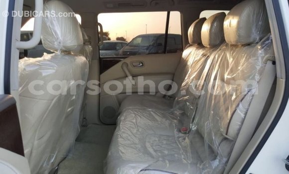 Acheter Import Voiture Nissan Patrol Blanc à Import - Dubai, Maseru Acheter Import Voiture Nissan Patrol Blanc à Import - Dubai, Maseru