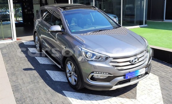 Buy Used Hyundai Santa Fe Silver Car in Maputsoa in Leribe Buy Used Hyundai Santa Fe Silver Car in Maputsoa in Leribe