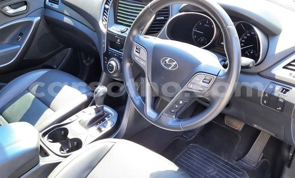 Buy Used Hyundai Santa Fe Silver Car in Maputsoa in Leribe Buy Used Hyundai Santa Fe Silver Car in Maputsoa in Leribe