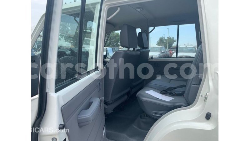 Big with watermark toyota land cruiser maseru import dubai 17317