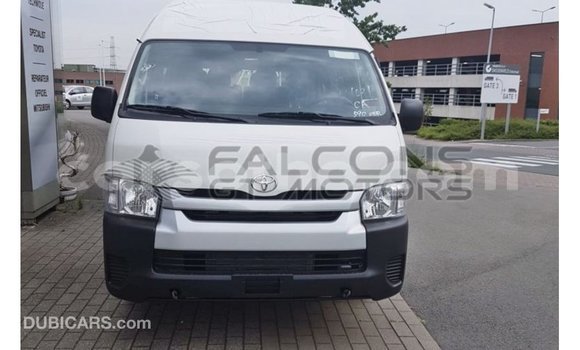 اشتري Imported Toyota Hiace White سيارة في Import - Dubai في Maseru اشتري Imported Toyota Hiace White سيارة في Import - Dubai في Maseru