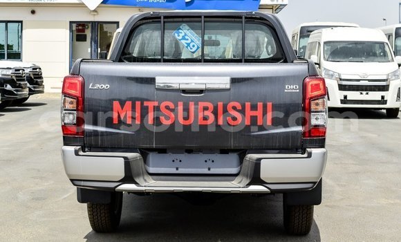 Buy Import Mitsubishi L200 Black Car in Import - Dubai in Maseru Buy Import Mitsubishi L200 Black Car in Import - Dubai in Maseru