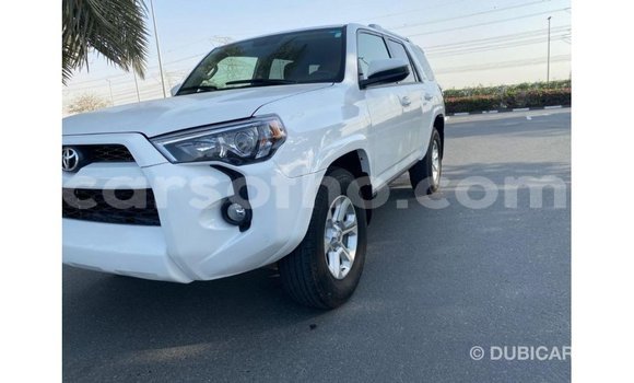 Sayi Imported Toyota 4Runner White Mota in Import - Dubai a Maseru Sayi Imported Toyota 4Runner White Mota in Import - Dubai a Maseru