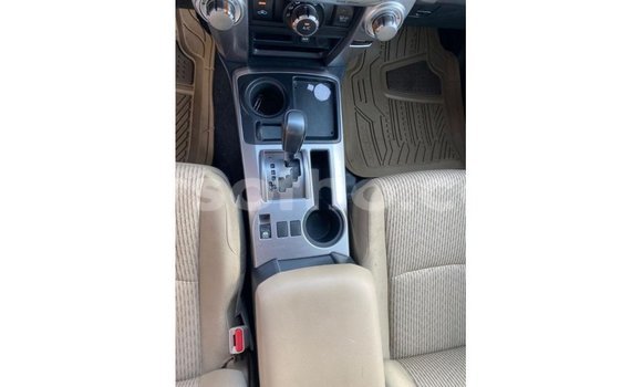 Sayi Imported Toyota 4Runner White Mota in Import - Dubai a Maseru Sayi Imported Toyota 4Runner White Mota in Import - Dubai a Maseru