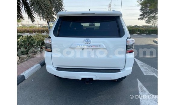 Sayi Imported Toyota 4Runner White Mota in Import - Dubai a Maseru Sayi Imported Toyota 4Runner White Mota in Import - Dubai a Maseru