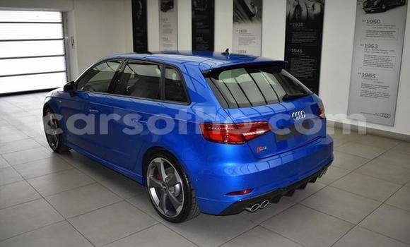 Sayi Na hannu Audi S3 Blue Mota in Maseru a Maseru Sayi Na hannu Audi S3 Blue Mota in Maseru a Maseru