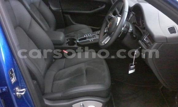 Sayi Na hannu Porsche Cayenne Blue Mota in Maseru a Maseru Sayi Na hannu Porsche Cayenne Blue Mota in Maseru a Maseru