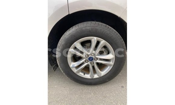Sayi Imported Ford Edge White Mota in Import - Dubai a Maseru Sayi Imported Ford Edge White Mota in Import - Dubai a Maseru