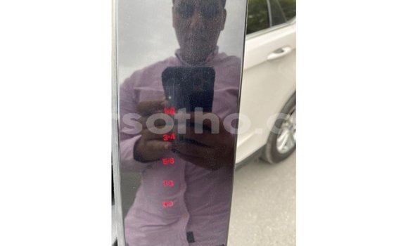 Sayi Imported Ford Edge White Mota in Import - Dubai a Maseru Sayi Imported Ford Edge White Mota in Import - Dubai a Maseru