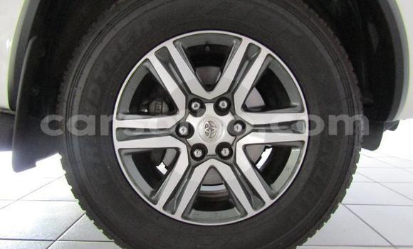 Acheter Occasion Voiture Toyota Fortuner Blanc à Maseru, Maseru Acheter Occasion Voiture Toyota Fortuner Blanc à Maseru, Maseru