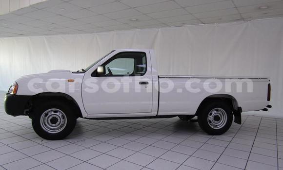 Acheter Occasion Voiture Nissan NP 300 Blanc à Maseru, Maseru Acheter Occasion Voiture Nissan NP 300 Blanc à Maseru, Maseru