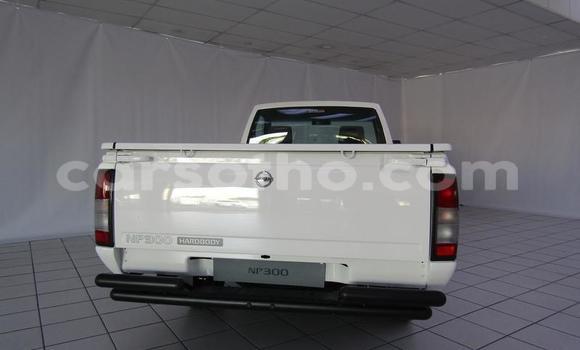 Acheter Occasion Voiture Nissan NP 300 Blanc à Maseru, Maseru Acheter Occasion Voiture Nissan NP 300 Blanc à Maseru, Maseru