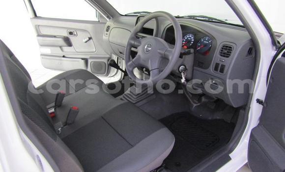 Acheter Occasion Voiture Nissan NP 300 Blanc à Maseru, Maseru Acheter Occasion Voiture Nissan NP 300 Blanc à Maseru, Maseru