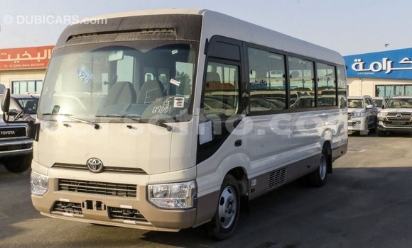 اشتري Imported Toyota Coaster White سيارة في Import - Dubai في Maseru اشتري Imported Toyota Coaster White سيارة في Import - Dubai في Maseru