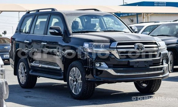 اشتري Imported Toyota Land Cruiser Black سيارة في Import - Dubai في Maseru اشتري Imported Toyota Land Cruiser Black سيارة في Import - Dubai في Maseru