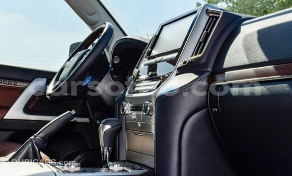 اشتري Imported Toyota Land Cruiser Black سيارة في Import - Dubai في Maseru اشتري Imported Toyota Land Cruiser Black سيارة في Import - Dubai في Maseru