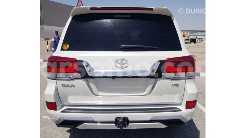 Big with watermark toyota land cruiser maseru import dubai 17372