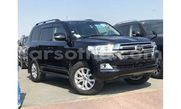 Acheter Import Voiture Toyota Land Cruiser Noir à Import - Dubai, Maseru Acheter Import Voiture Toyota Land Cruiser Noir à Import - Dubai, Maseru