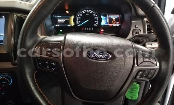 Sayi Na hannu Ford Ranger White Mota in Maseru a Maseru Sayi Na hannu Ford Ranger White Mota in Maseru a Maseru