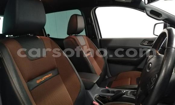 Sayi Na hannu Ford Ranger White Mota in Maseru a Maseru Sayi Na hannu Ford Ranger White Mota in Maseru a Maseru