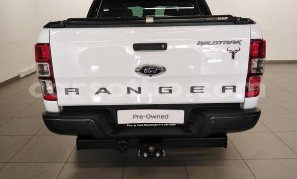 Sayi Na hannu Ford Ranger White Mota in Maseru a Maseru Sayi Na hannu Ford Ranger White Mota in Maseru a Maseru