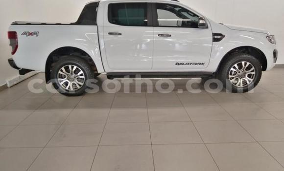 Sayi Na hannu Ford Ranger White Mota in Maseru a Maseru Sayi Na hannu Ford Ranger White Mota in Maseru a Maseru