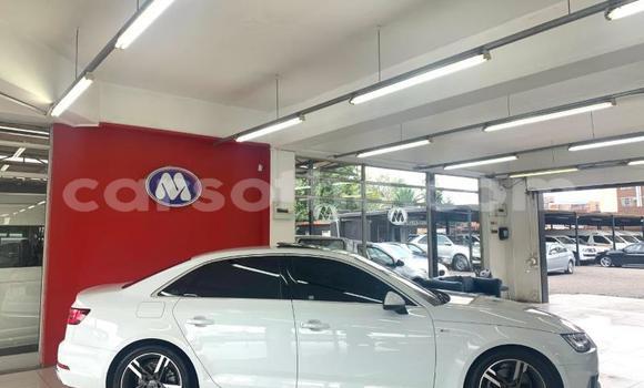 Acheter Occasion Voiture Audi A4 Blanc à Maseru, Maseru Acheter Occasion Voiture Audi A4 Blanc à Maseru, Maseru