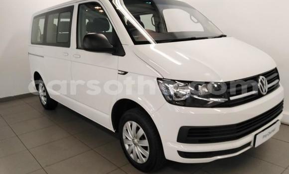 Acheter Occasion Voiture Volkswagen Transporter Blanc à Maseru, Maseru Acheter Occasion Voiture Volkswagen Transporter Blanc à Maseru, Maseru
