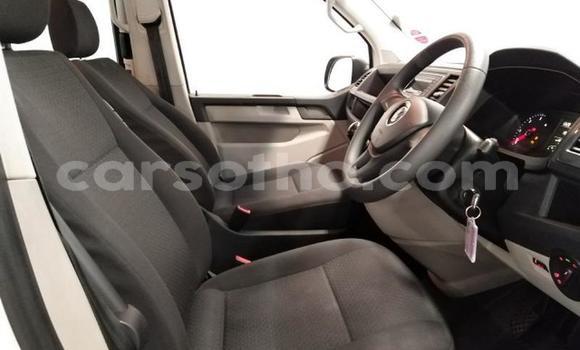 Acheter Occasion Voiture Volkswagen Transporter Blanc à Maseru, Maseru Acheter Occasion Voiture Volkswagen Transporter Blanc à Maseru, Maseru